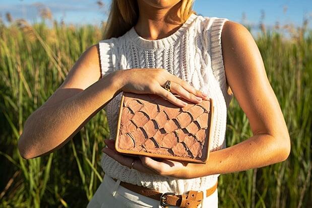 Lola Crossbody - Piper Pink Pirarucu