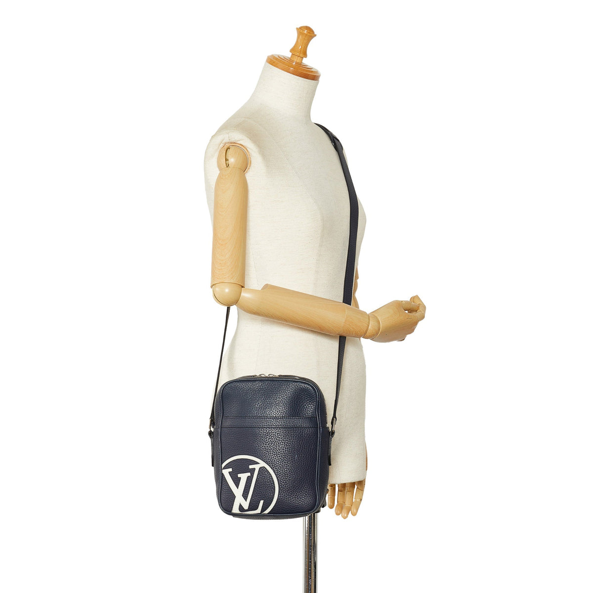 Louis Vuitton Taurillon Danube LV Circle PM Blue