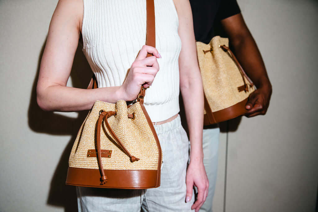 Malaga Bucket Bag Petite - Cognac Leather and Camel Raffia
