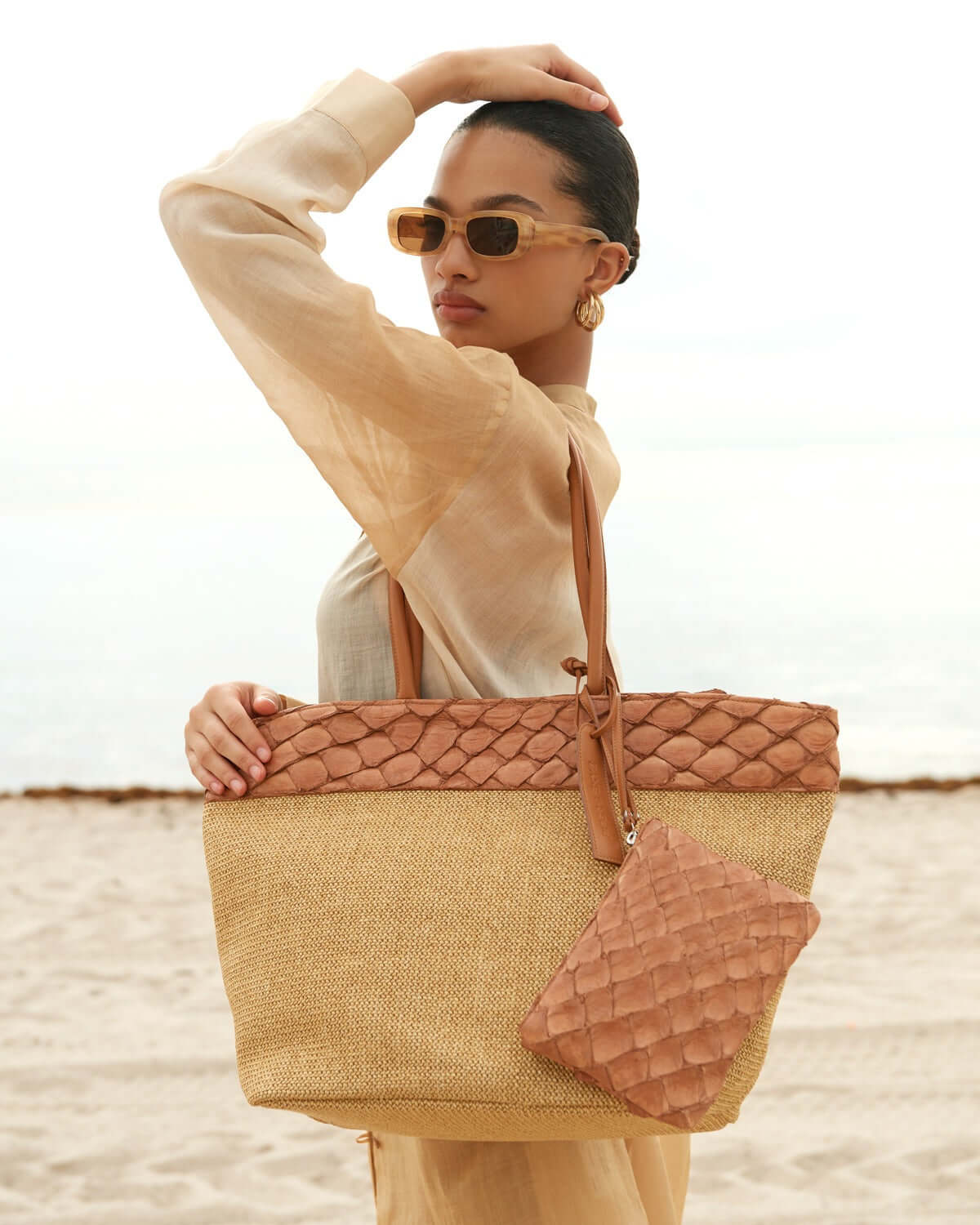 Rio Beach Bag - Cognac Pirarucu and Camel Raffia