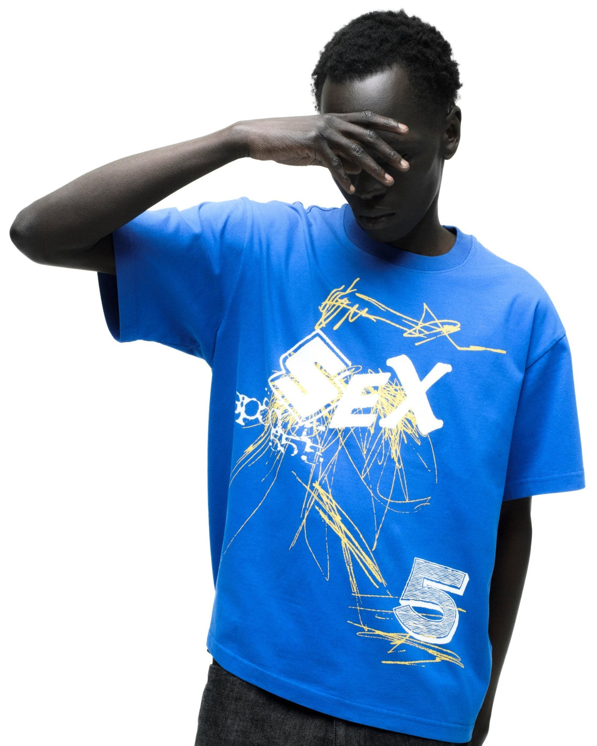 VIVIENNE TEE