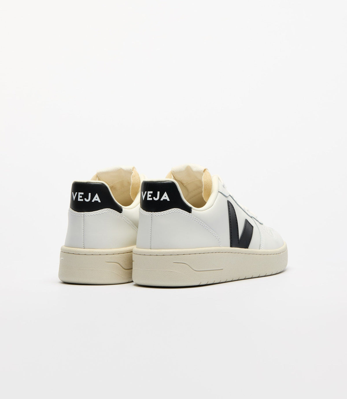 Veja V-10 Leather - White Black