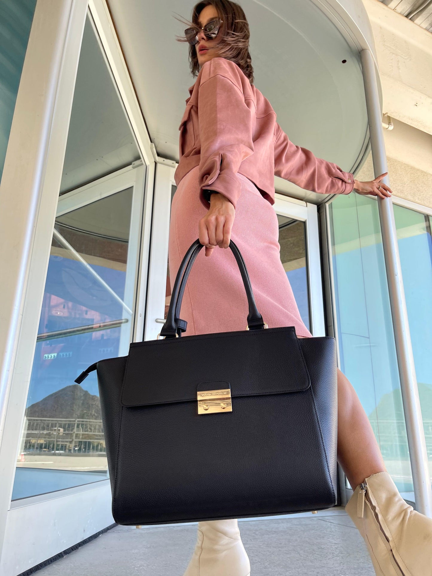 14" DANIELLE Designer Laptop Handbag | PEBBLE LEATHER | CHAMPAGNE GOLD | PRE ORDER - LATE JUNE DELIVERY