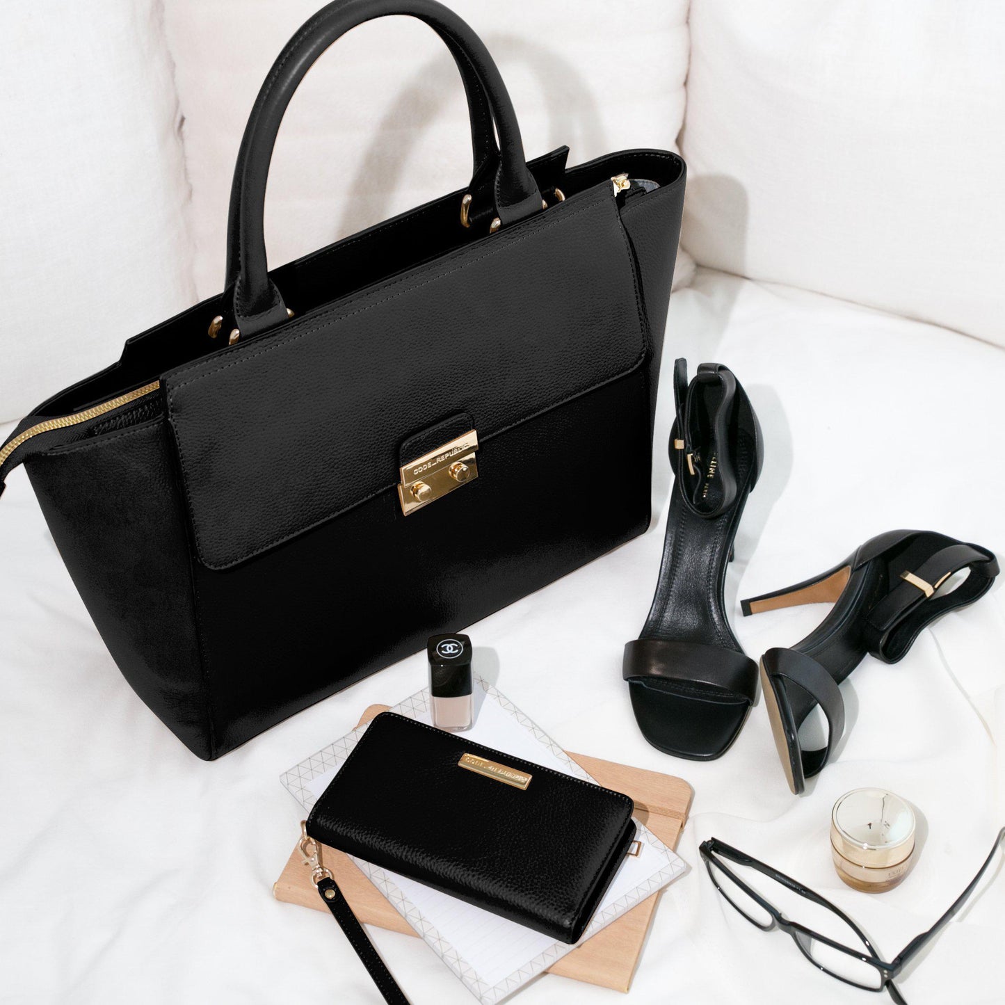 14" DANIELLE Designer Laptop Handbag | PEBBLE LEATHER | CHAMPAGNE GOLD | PRE ORDER - LATE JUNE DELIVERY
