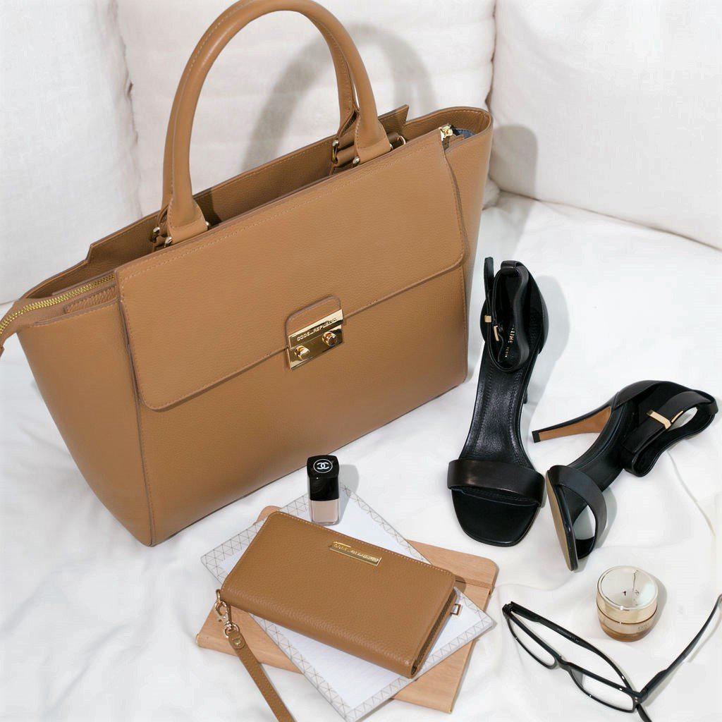14" DANIELLE Designer Laptop Handbag | PEBBLE LEATHER | CHAMPAGNE GOLD | PRE ORDER - LATE JUNE DELIVERY