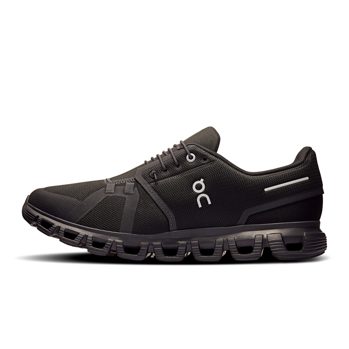 On Running Cloud 6 - Black / Black