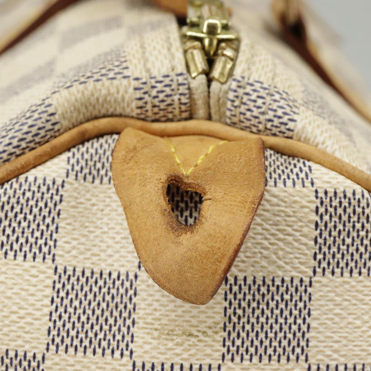 Louis Vuitton Speedy 30 Canvas, white