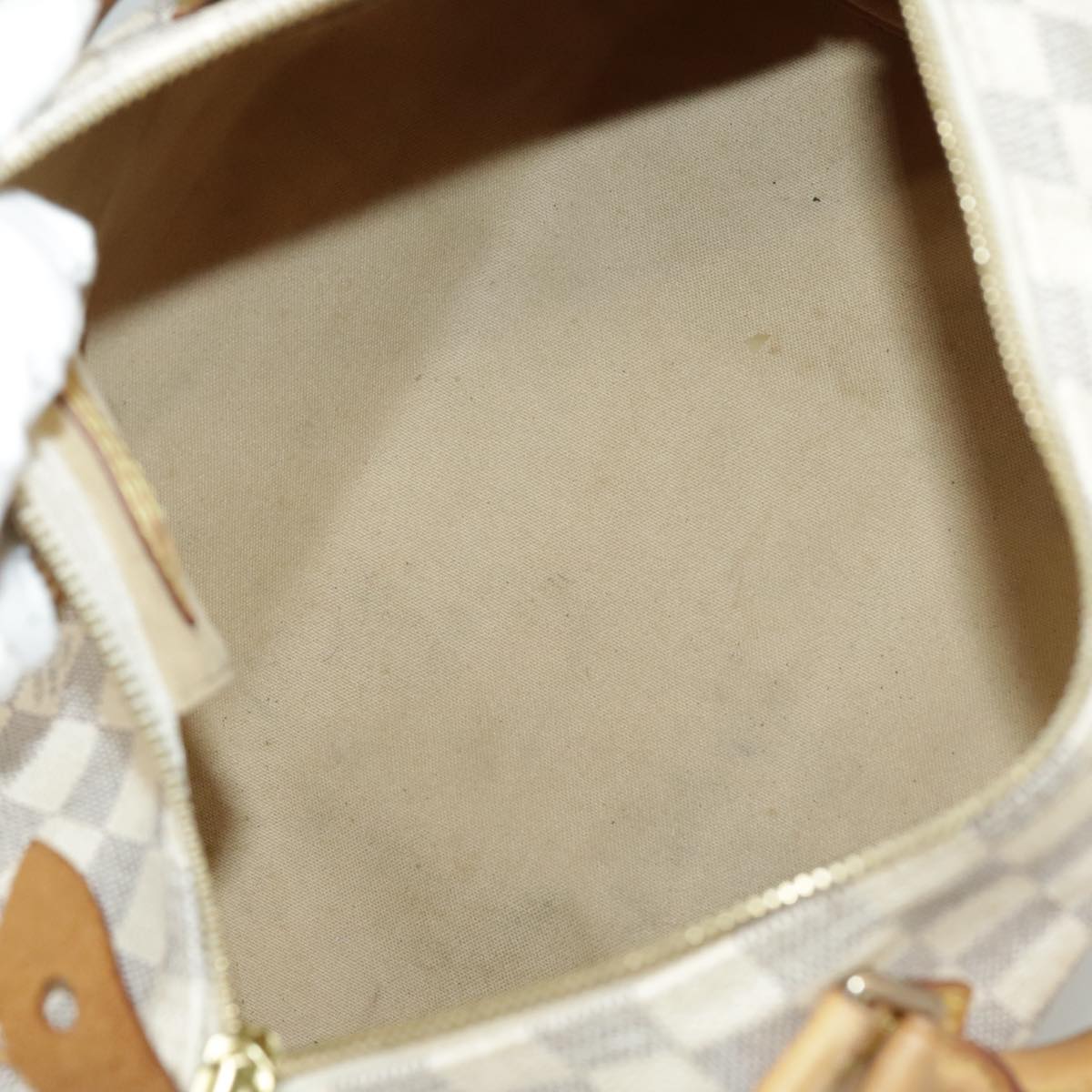 Louis Vuitton Speedy 30 Canvas, white
