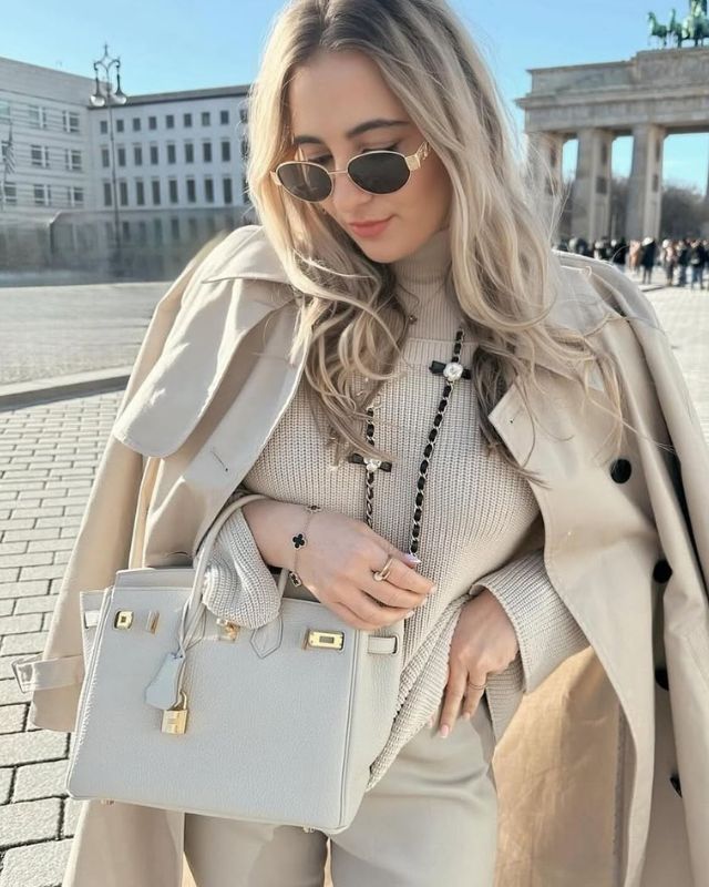 Chloe