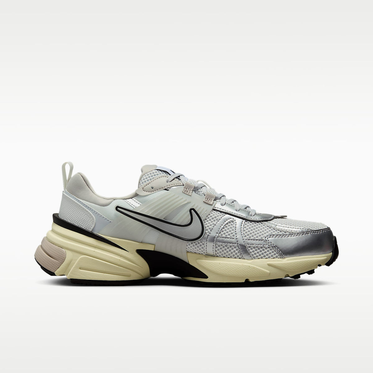 Nike V2K Run - Summit White/Pure Platinum/Light Iron Ore/Metallic Silver