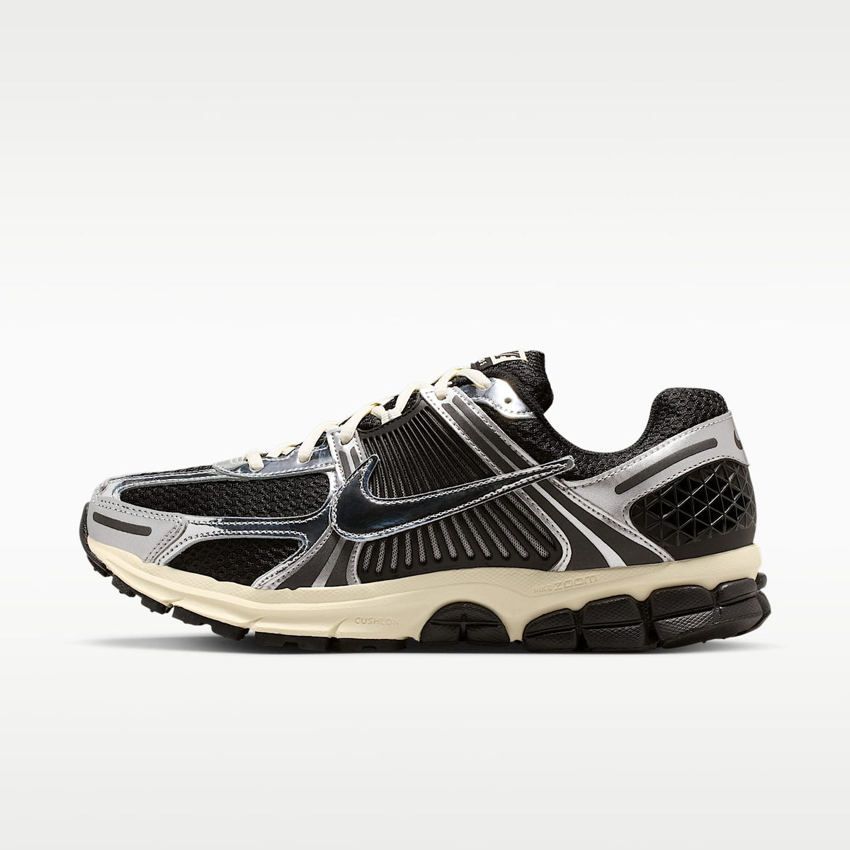 Nike Zoom Vomero 5 - Black/Metallic Silver/Coconut Milk/Chrome