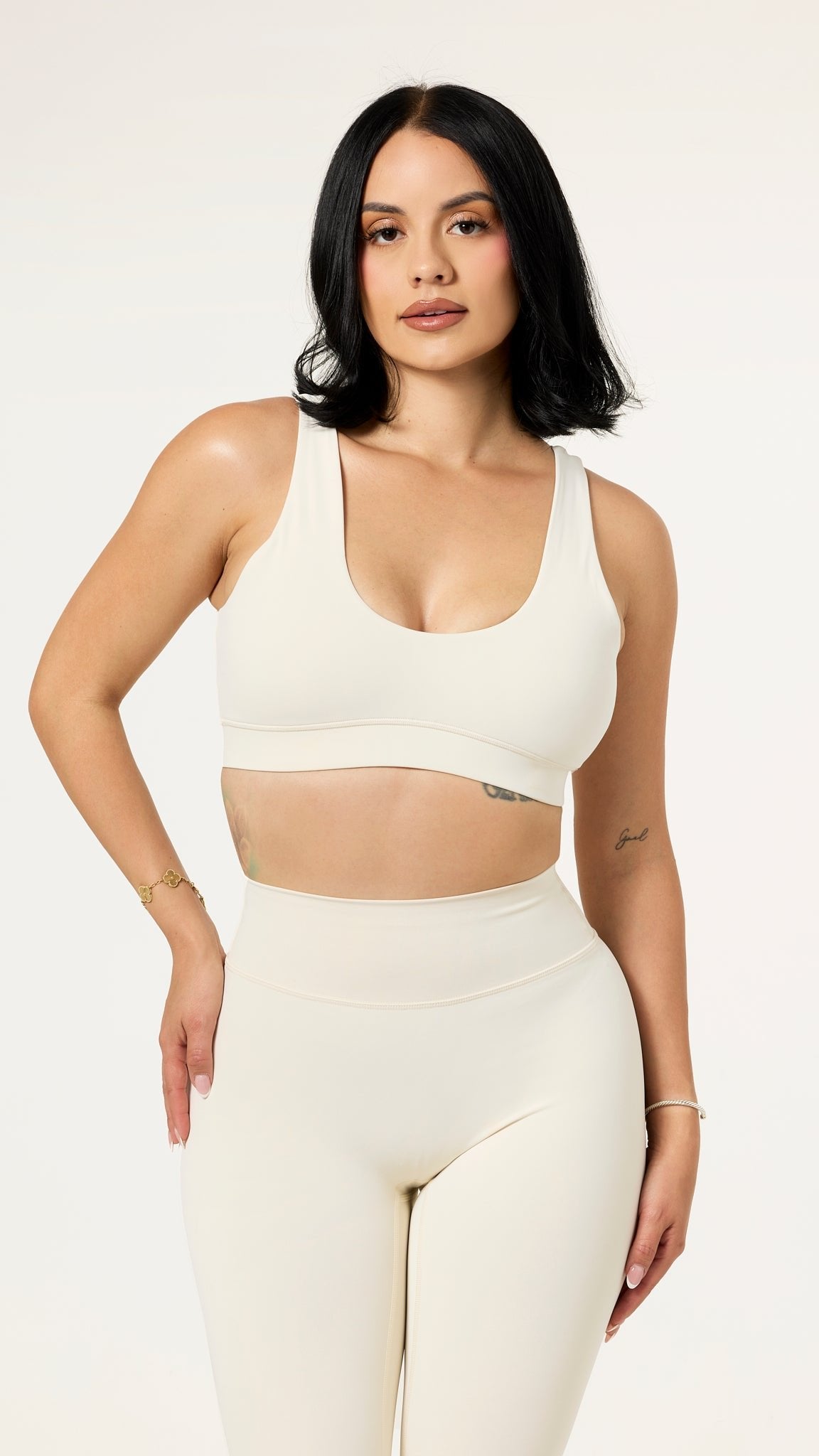 Signature Stretch Performance Leggings