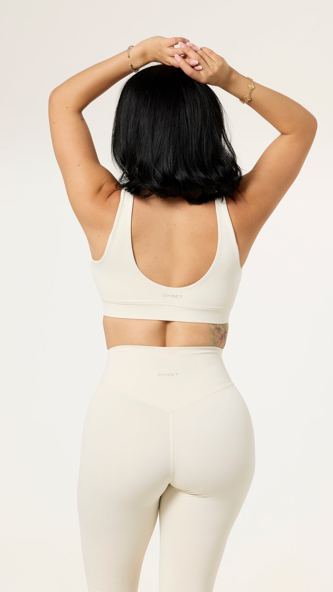 Signature Stretch Performance Leggings