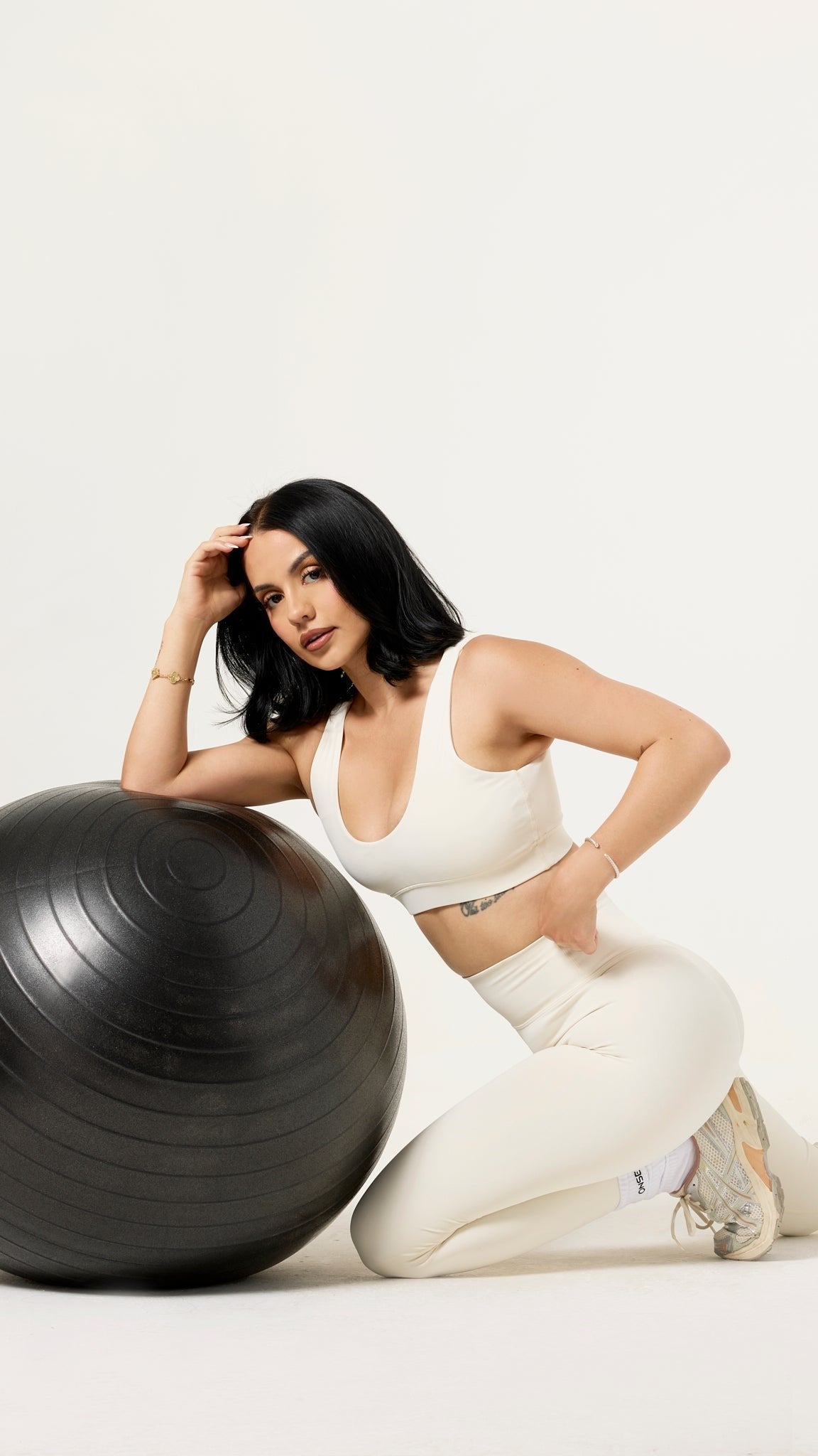 Signature Stretch Performance Leggings