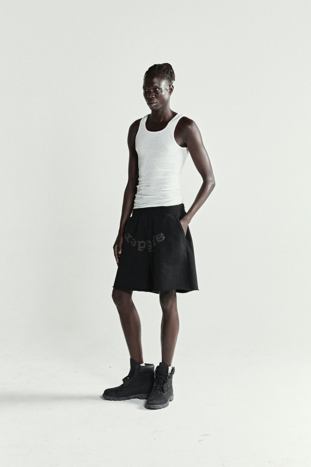 OG WEB V2 PHANTOM SWEATSHORT