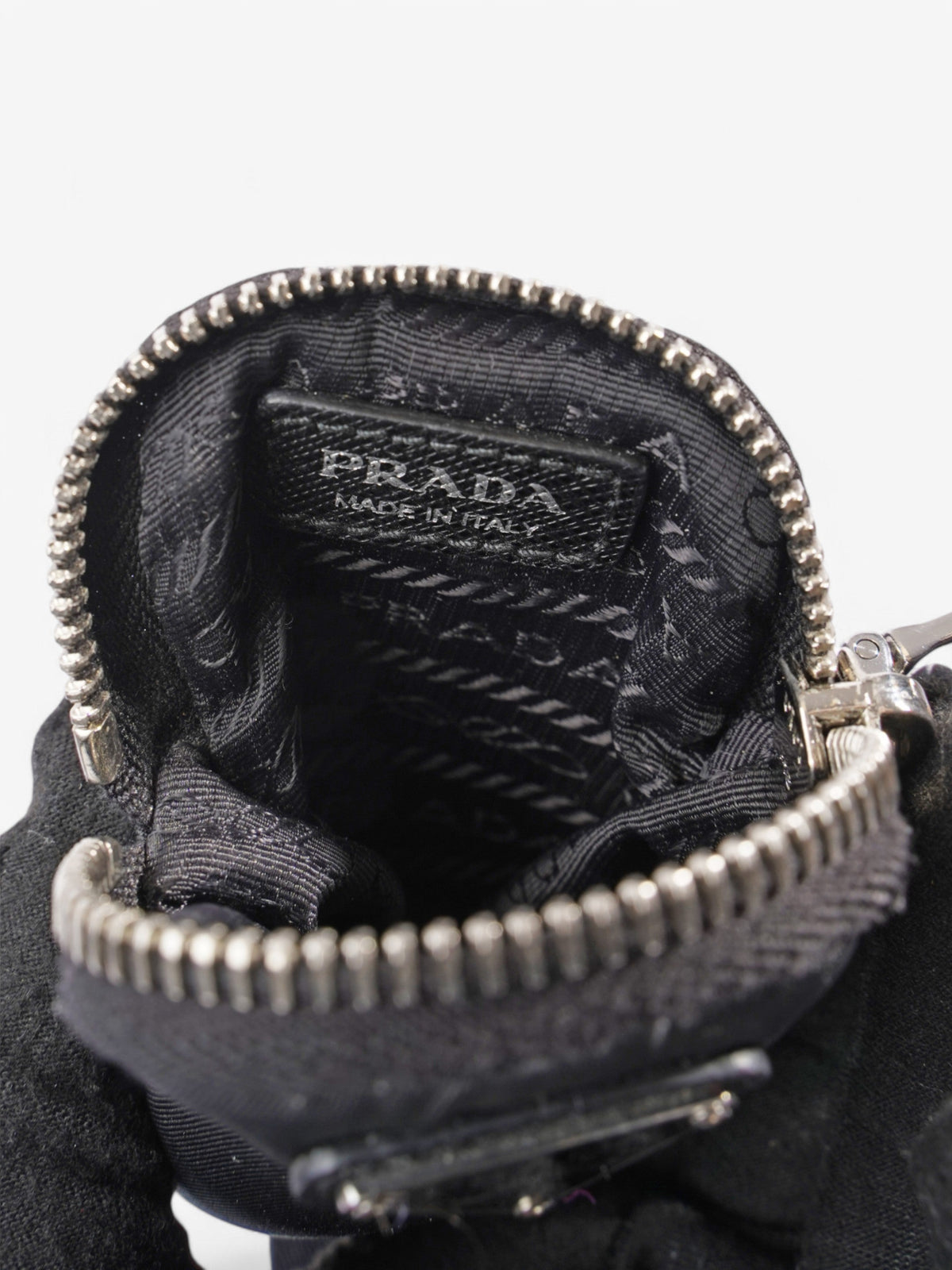 Prada Re-Edition 2005 Black Re Nylon