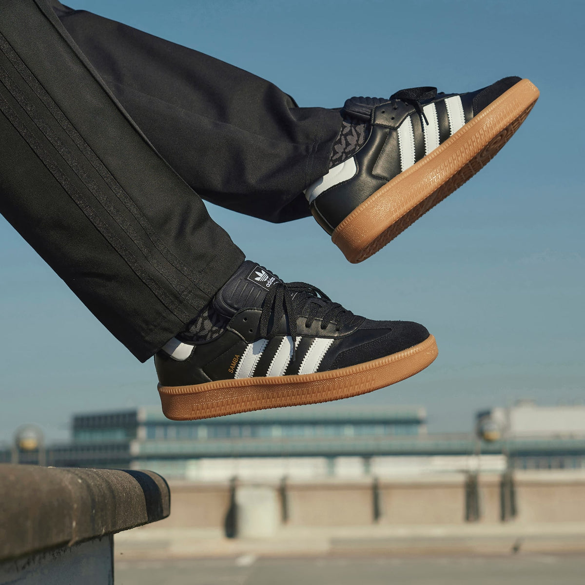 Adidas Samba XLG - Core Black / Cloud White / Gum
