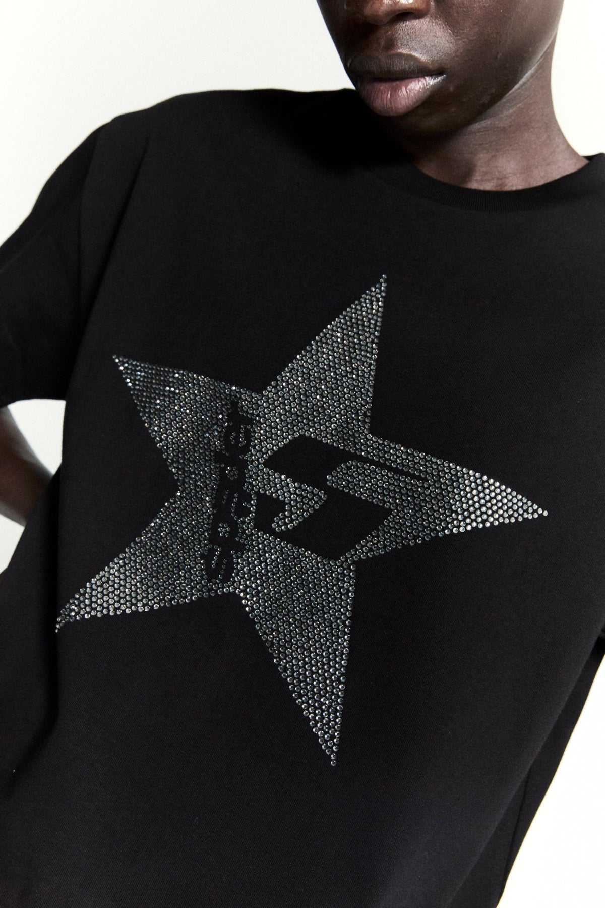 WORLDWIDE FIVE DAY TEE