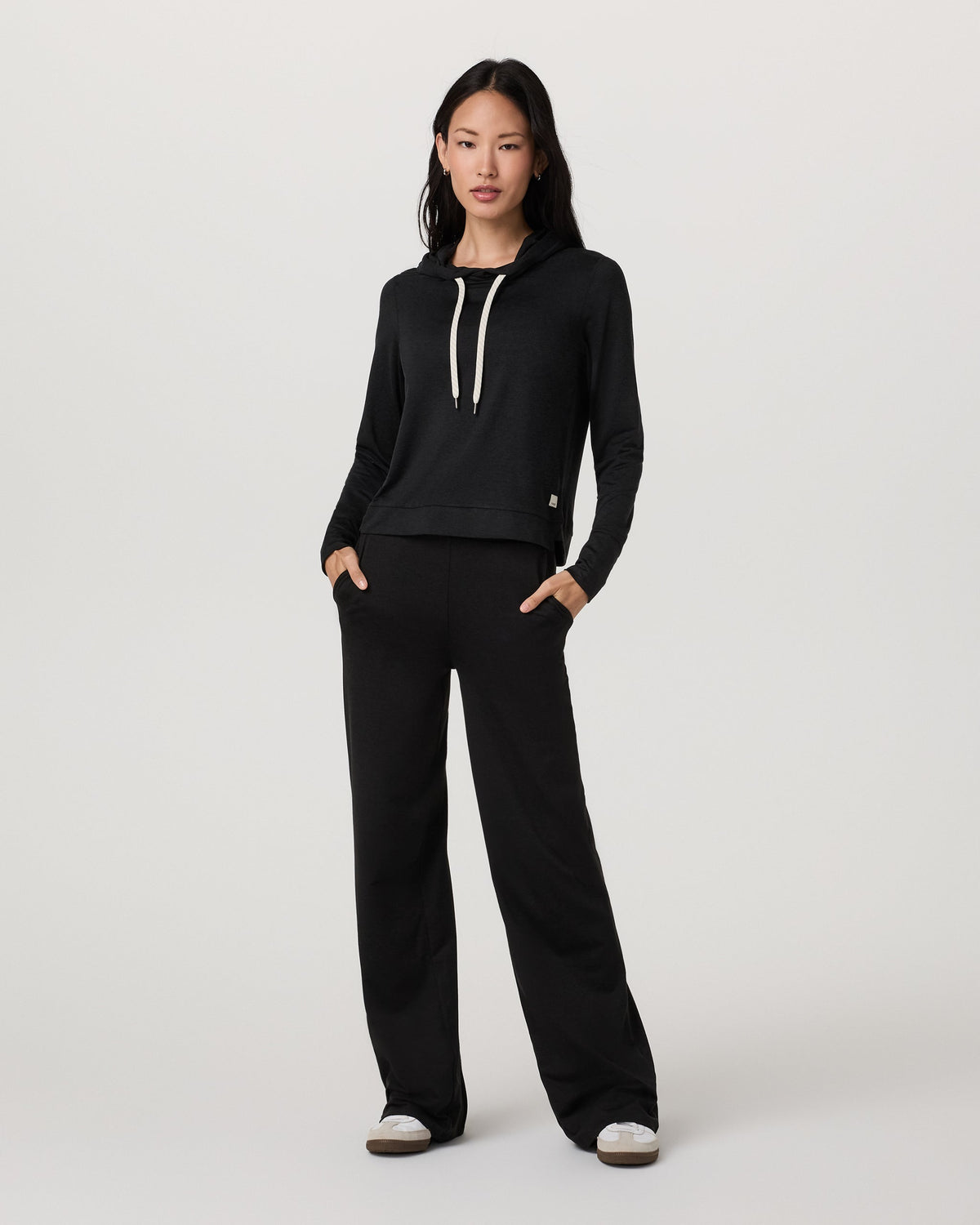 Vuori Halo Essential Hoodie - Black Heather