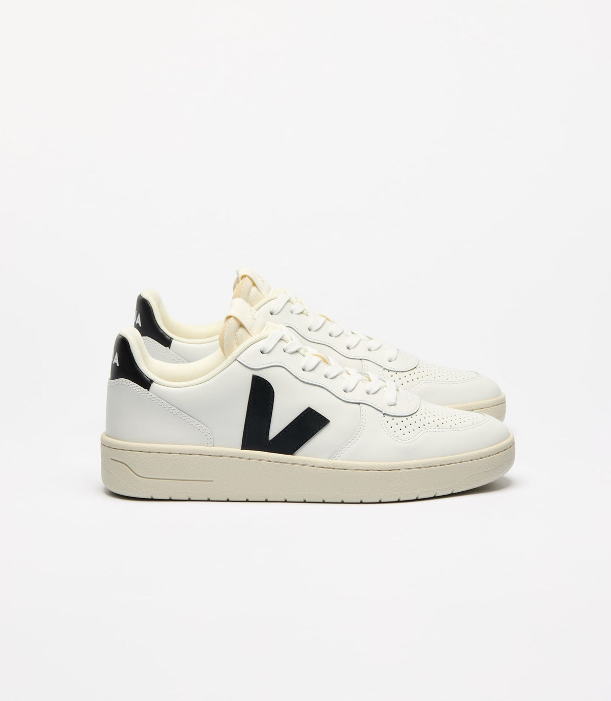 Veja V-10 Leather - White Black
